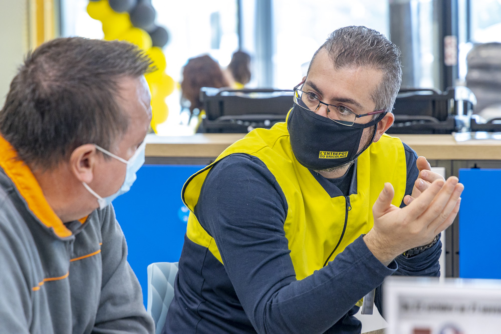 Commercial sédentaire recrutement L'Entrepôt du Bricolage poste emploi carrière