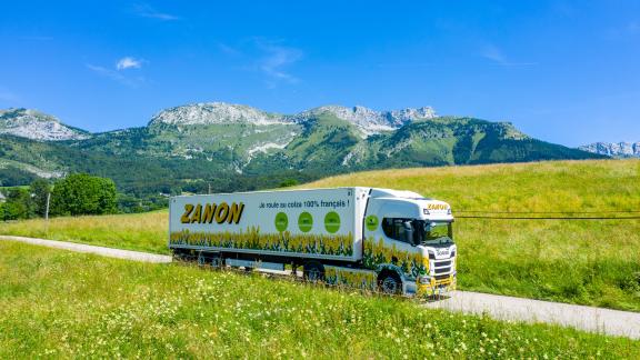 camion qui roule a l oleo 100